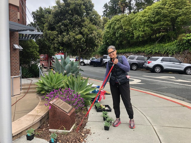 Small Green Thumbs SWAT Team Refreshes Firehouse & Police Dept Flower Beds